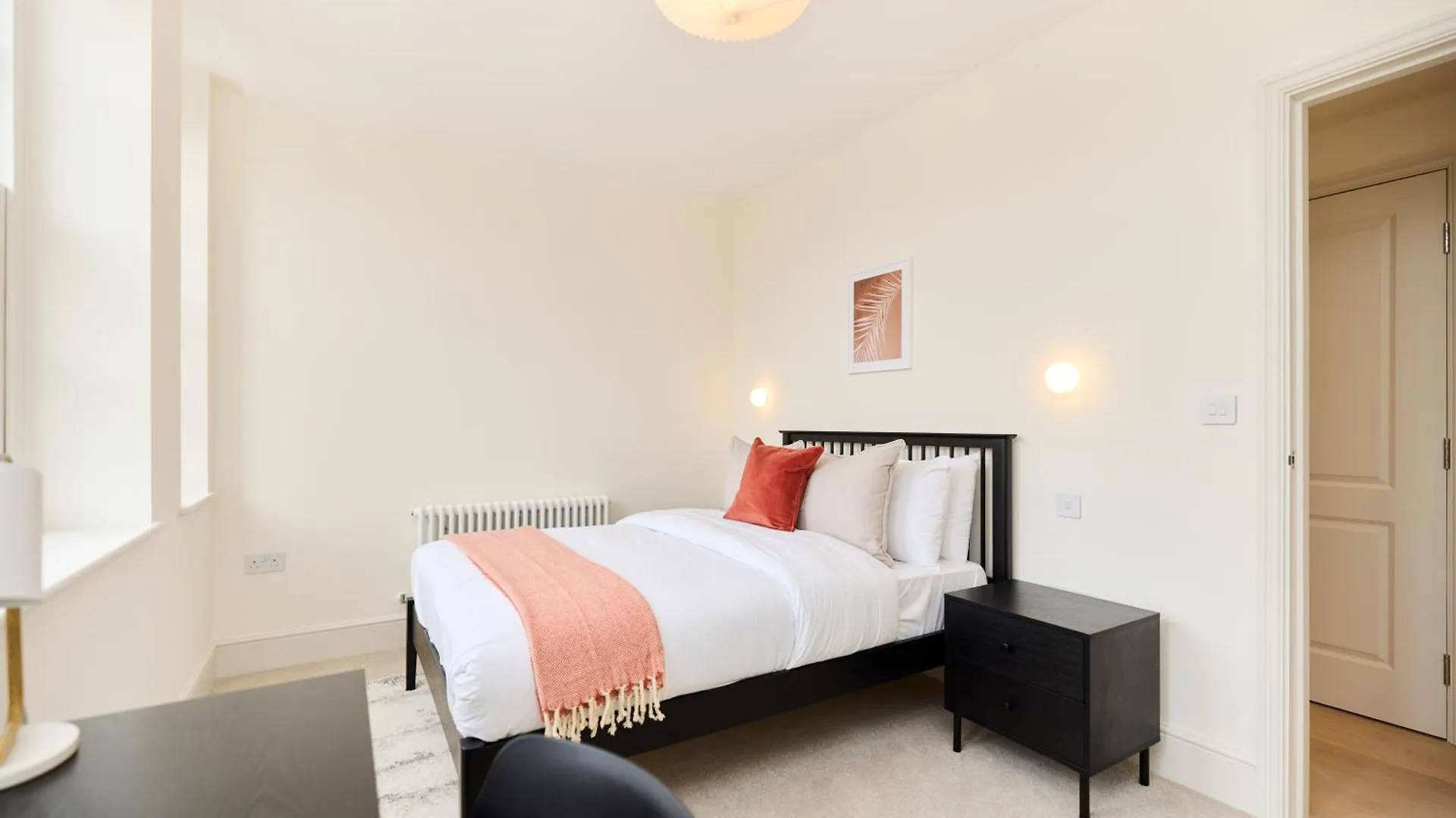 The East London Mile Classic - Stunning 2Bdr Flat 0*,