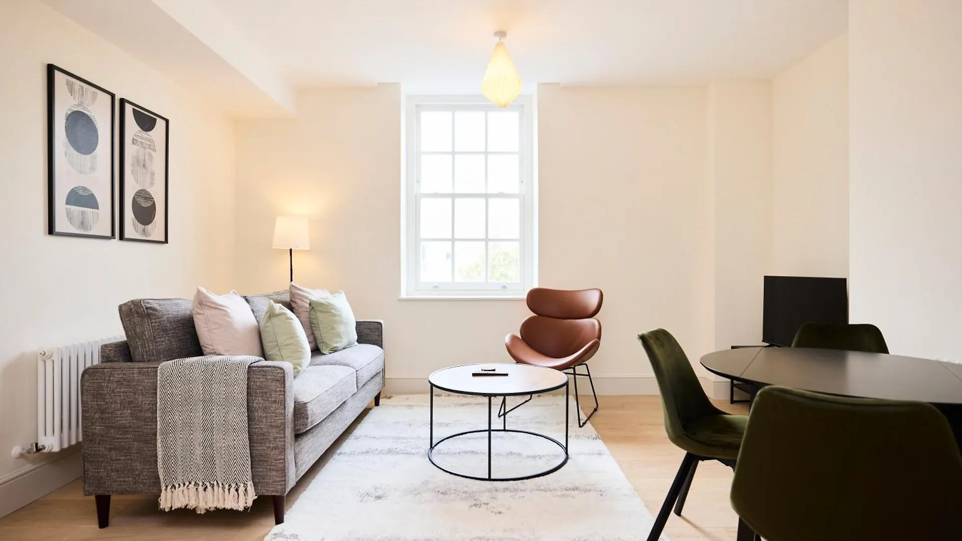 The East London Mile Classic - Stunning 2Bdr Flat